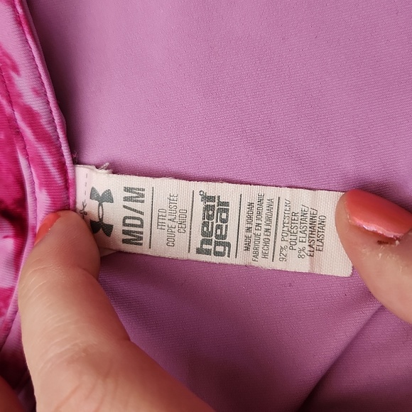 Gorgeous Pink Patterned Under Armour Tshirt - Picture 4 of 4